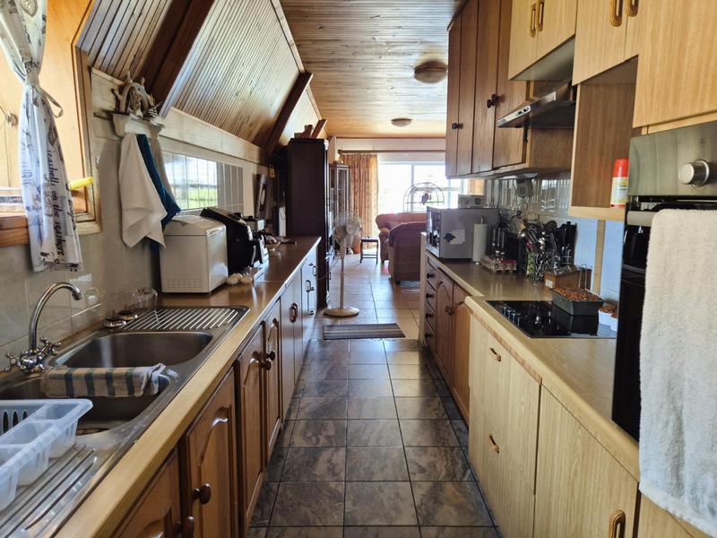 5 Bedroom Property for Sale in Franskraal Western Cape